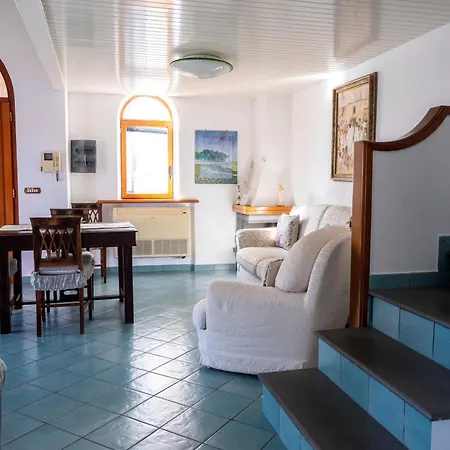 Miramare, Piscina E Parcheggio A *