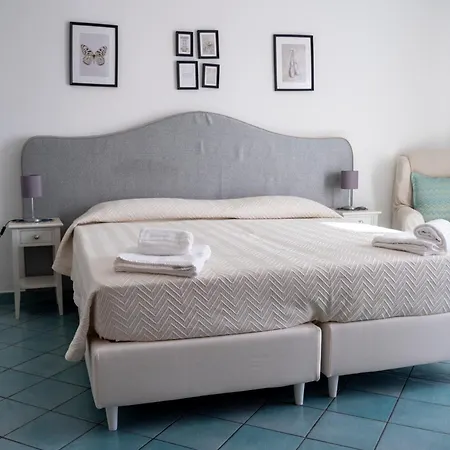 ヴィラ Miramare, Piscina E Parcheggio A