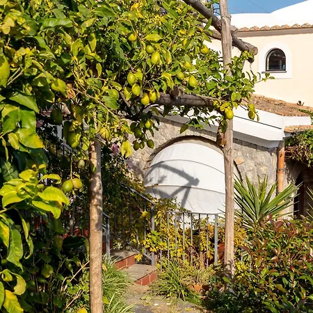 ヴィラ Miramare, Piscina E Parcheggio A