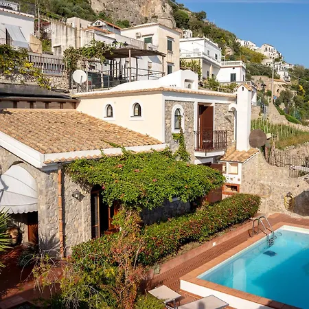 Villa Miramare, Piscina E Parcheggio A Conca dei Marini