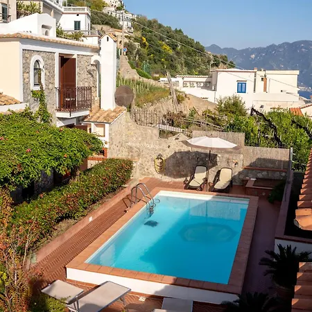 Miramare, Piscina E Parcheggio A Conca dei Marini