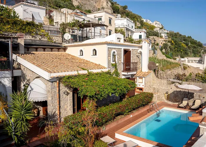 Villa Miramare, Piscina E Parcheggio A Conca dei Marini